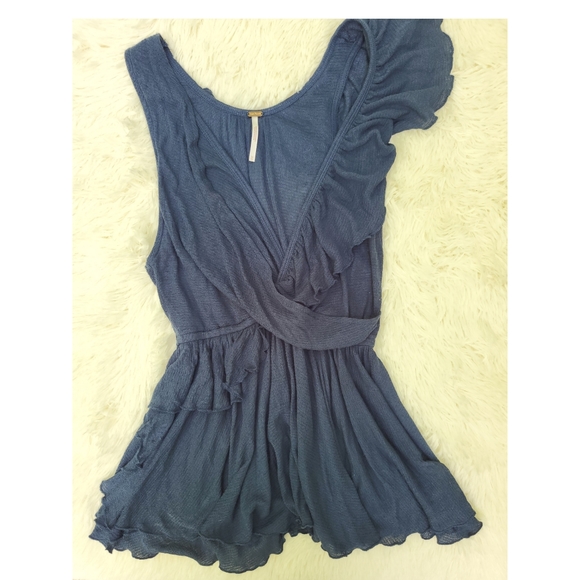 Free People Float away tank - Picture 3 of 5